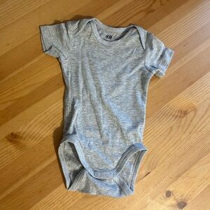 Grey Baby onesie 2-4 months